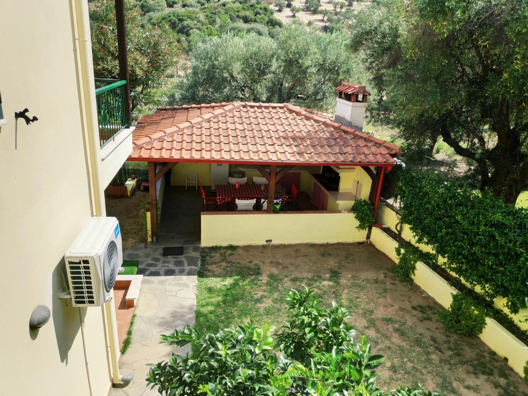 Apostolos Ayios Nikolaos Bagian luar foto