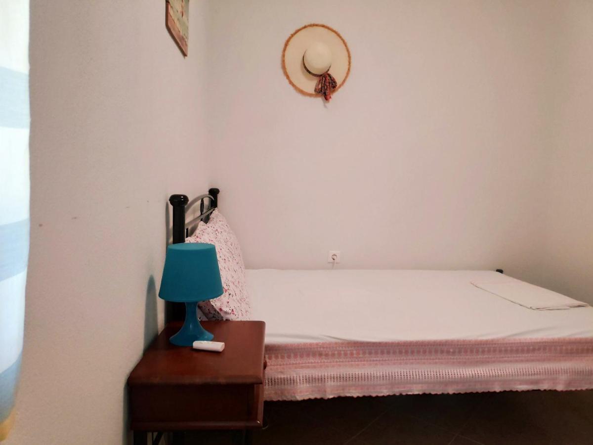 Apostolos Ayios Nikolaos Bagian luar foto